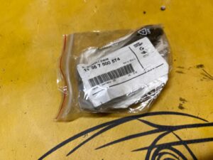 2 X ŚRUBA KOŁA ROZRZĄDU M10X1X86 BMW N40 N42 N43 N45 N45N N46 N46N NOWA OEM