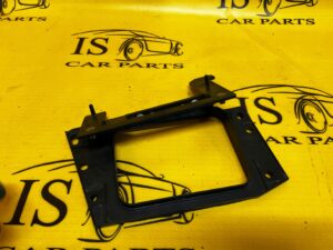 MOCOWANIE UCHWYT BLACHA KOMORY SILNIKA JAGUAR XJ X351 3.0 D