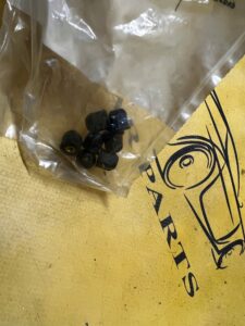 7 X NAKRĘTKA Z TWORZYWA SZTUCZNEGO 10MM MINI R50 R52 R53 NOWA OEM