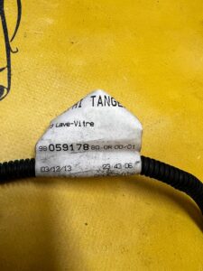 WIĄZKA INSTALACJA ZBIORNICZKA ZBIORNICZKA SPRYSKIWACZY PEUGEOT 308 II T9