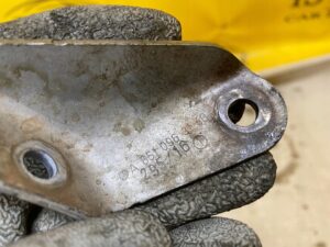 UCHWYT WSPORNIK MOCOWANIE MERCEDES W205 2.2 CDI