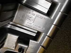 SCHOWEK WNĘKA BAGAŻNIKA PRAWY BMW 5 G30