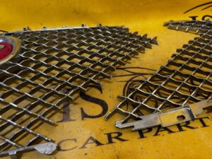 ATRAPA GRILL ZNACZEK LOGO EMBELMAT JAGUAR XJL X351