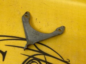 ŁAPA MOCOWANIE POMPY WSPOMAGANIA PORSCHE 911 997