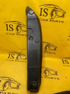 WYGŁUSZENIE BŁOTNIKA LEWY PRZÓD MERCEDES W257