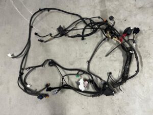 INSTALACJA WIĄZKA KOMORY SILNIKA RENAULT CAPTUR I PRZEDLIFT 0.9 TCE