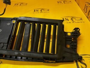 ŻALUZJA WLOT POWIETRZA KIEROWNICA MERCEDES C-KLASA W206