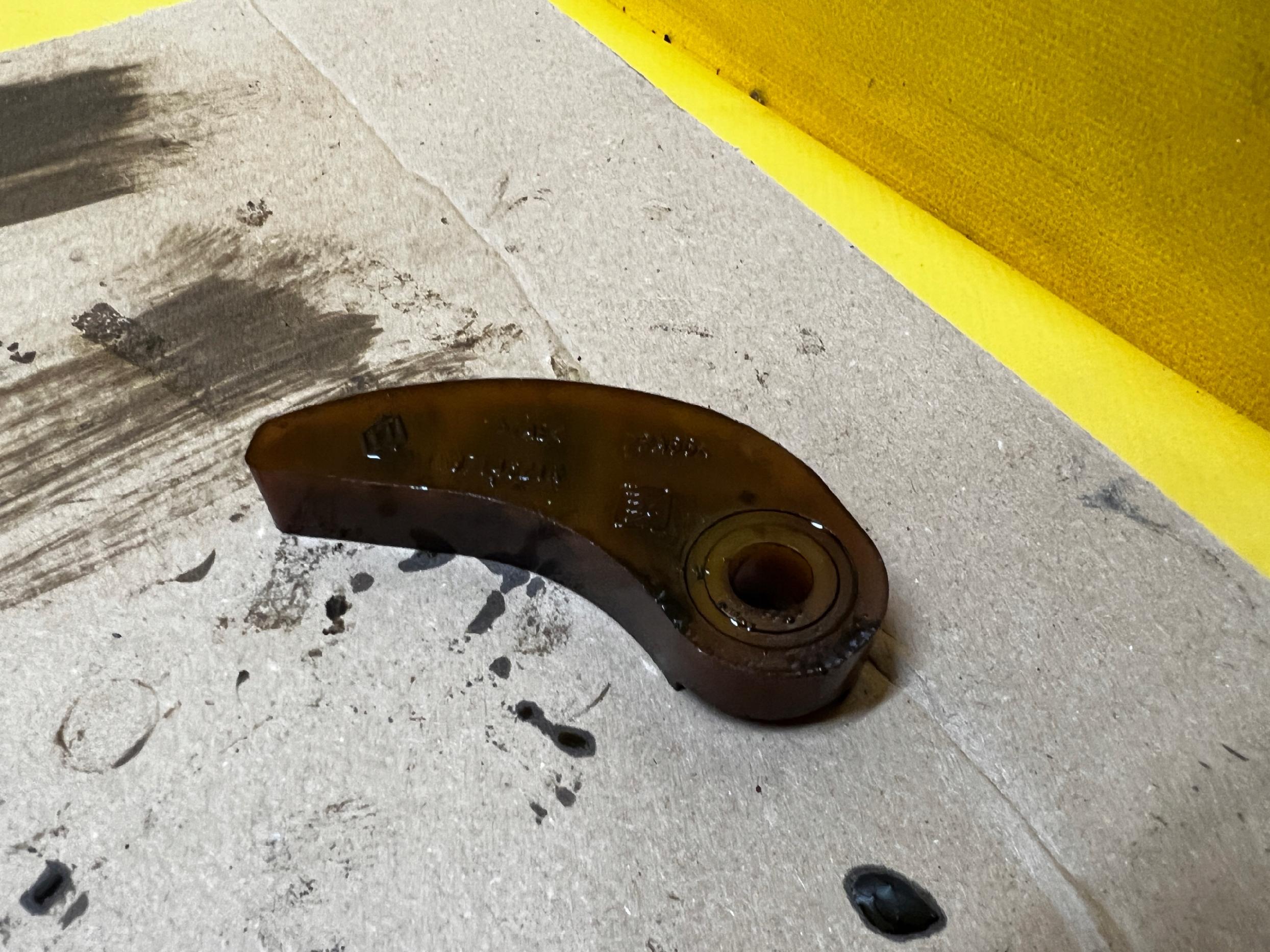 PROWADNICA ŁAŃCUCHA ŚLIZG ROZRZĄDU RENAULT 0.9 TCE