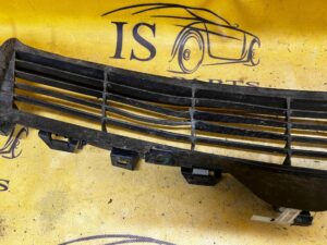 KRATKA DOLNA ZDERZAKA PRZEDNIEGO GRILL TESLA MODEL 3