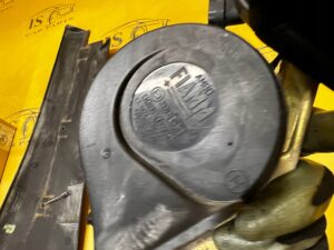 KLAKSON SYGNAŁ DŹWIĘKOWY CHEVROLET CORVETTE C5 97-04