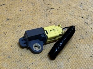 CZUJNIK UDERZENIA UDERZENIOWY NISSAN X-TRAIL T32 QASHQAI II J11