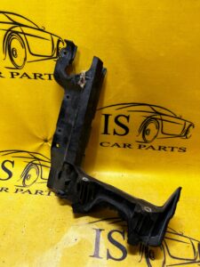 ŚLIZG MOCOWANIE ZDERZAKA PRAWY TYŁ RR VOGUE L405