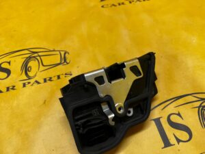 ZAMEK DRZWI TYŁ LEWY BMW 1 F20 3 E90 F30 5 E60 F10 7 E65 X5 E70 X6 E71