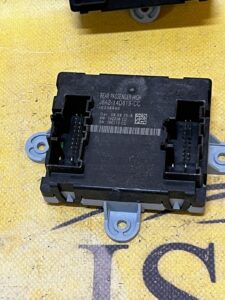 MODUŁ STEROWNIK DRZWI RANGE ROVER EVOQUE L551