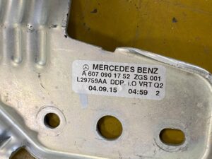 ŁAPA MOCOWANIE FILTRA PALIWA MERCEDES INFNITI Q30