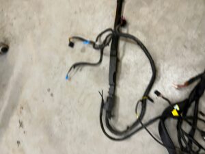 WIĄZKA PRZEWODÓW SKRZYNKA BEZPIECZNIKÓW PORSCHE CAYENNE 7P5 LIFT 4.2D