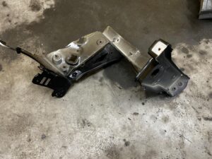 ĆWIARTKA PODŁUŻNICA PRZÓD PRAWY PRAWA CITROEN C4 GRAND PICASSO II 2016R