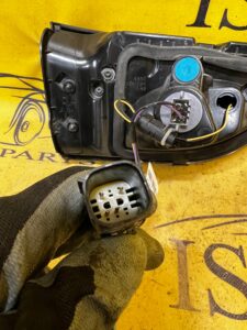 PRAWA LAMPA TYŁ W KLAPE FORD KUGA MK3 ESCAPE MK4