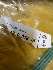 8 X STYK TULEJOWY MQS ELA Z KABLEM 0,75-1,5 MM² BMW NOWY OEM