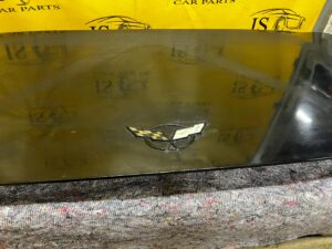 KLAPA POKRYWA TYŁ BAGAŻNIKA ZNACZEK CHEVROLET CORVETTE C5 CABRIO 97-04