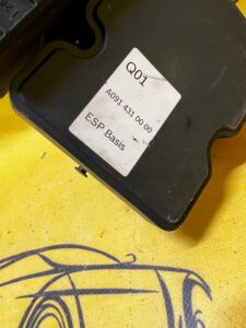 STEROWNIK POMPA ABS INFINITI Q30 QX30 DIESEL