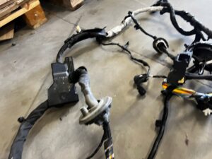 OKABLOWANIE WIĄZKA KOMORY SILNIKA FORD ESCAPE MK4 1.5 EB