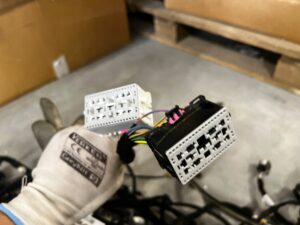 OKABLOWANIE WIĄZKA DESKI ROZDZIELCZEJ KONSOLI FORD ESCAPE MK4 1.5 EB