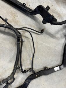 WIĄZKA PRZEWODÓW KOMORY SILNIKA BELKI JEEP GRAND CHEEROKIE WK2 SRT 6.4