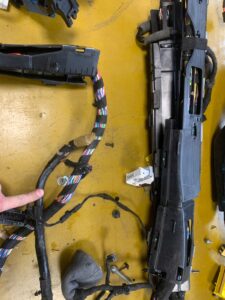 WIĄZKA INSTALACJA BEZPIECZNIKI INFINITI Q30 1.5 D