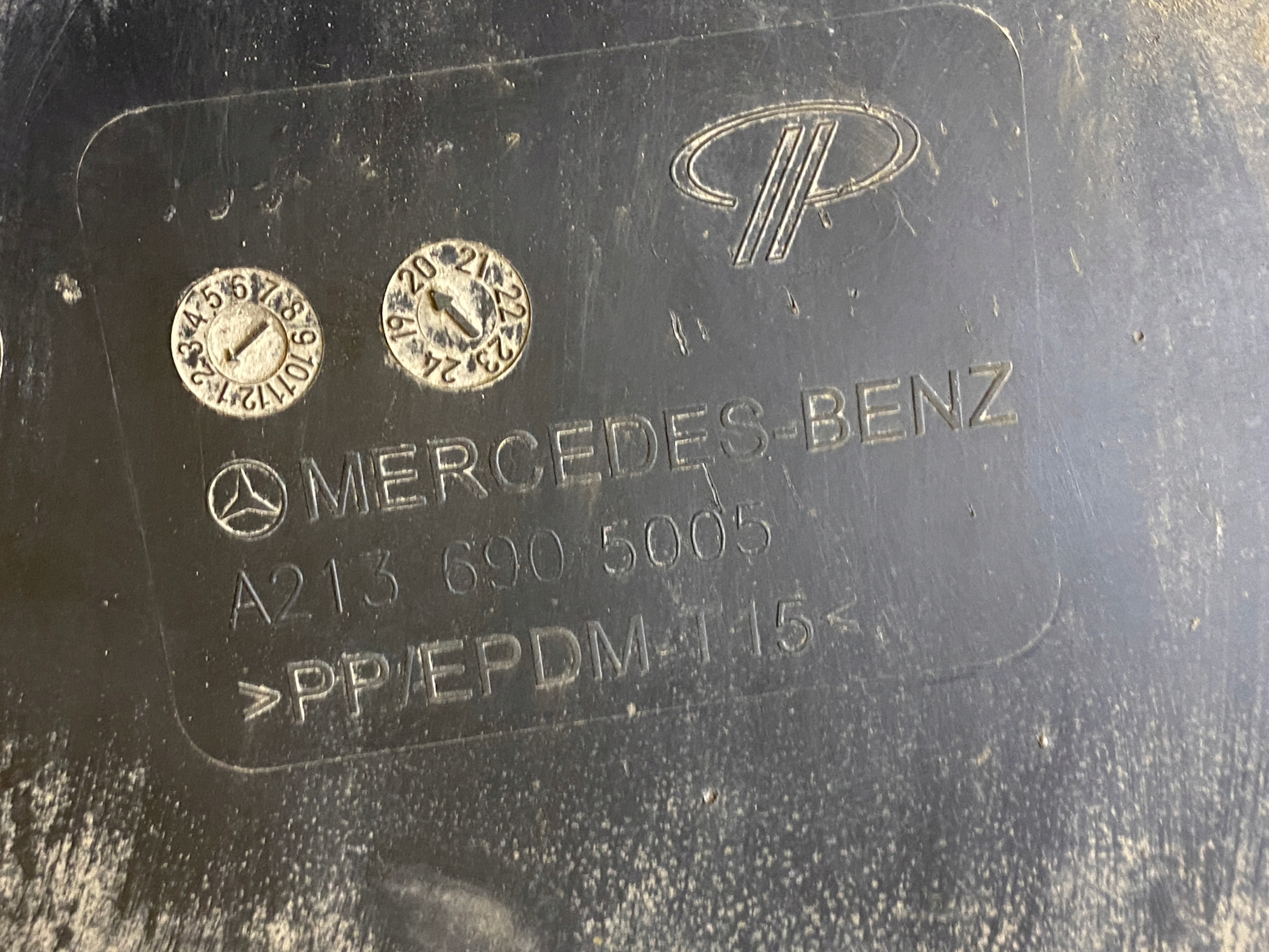 OSŁONA DOLNA PODWOZIA TYŁ TYLNA MERCEDES BENZ W213