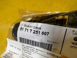 OSŁONA ZAŚLEPKA NADKOLA PRZÓD LEWA BMW 1 F20 LIFT 2 F22 3 F30 4 F33 NOWA OE