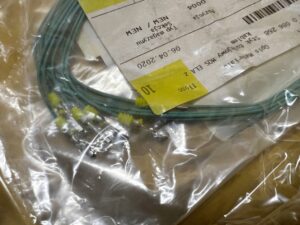 6 X STYK TULEJOWY MQS ELA Z KABLEM 0,2-0,35 MM² BMW NOWY OEM