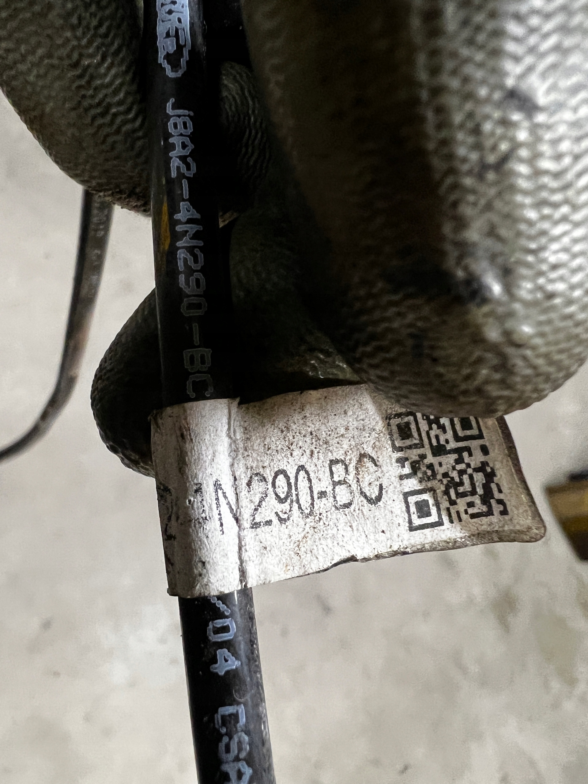 PRZEWÓD RURKA PODCIŚNIENIA RANGE ROVER VELAR L560 2.0D