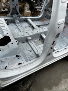 ĆWIARTKA BŁOTNIK POSZYCIE SŁUPEK PRÓG TYŁ PRAWY DACIA SANDERO III 3 STEPWAY