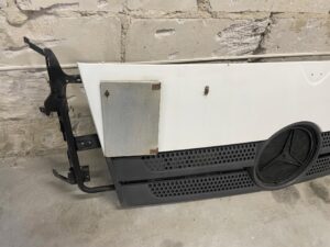 MASKA GRILL ATRAPA MOCOWANIA MERCEDES ACTROS MP4