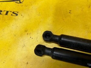 KOMPLET SIŁOWNIKI TELESKOPY KLAPY BAGAŻNIKA TYŁ RENAULT MEGANE IV HB