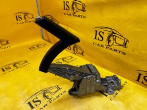 DŹWIGNIA HAMULCA RĘCZNEGO PEUGEOT 308 II T9