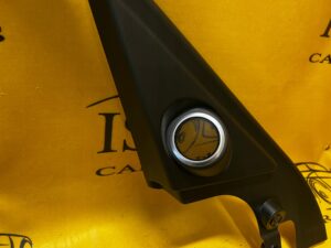 RAMKA OSŁONA LEWA DRZWI LEWYCH RANGE ROVER VOGUE L405