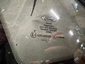 SZYBA KAROSERYJNA BŁOTNIKA TYŁ LEWY FORD KUGA MK3 ESCAPE MK4 2022R