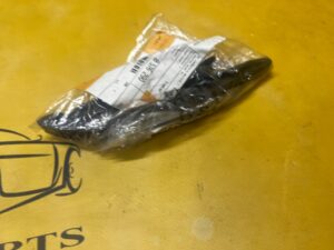 SZYNA PROWADZĄCA ŚLIZG ŁAŃCUCHA ROZRZĄDU BMW N47N NOWA OEM