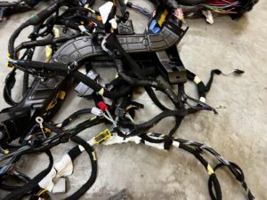 WIĄZKA WNĘTRZA ŚCIANY GRODZIOWEJ DACIA SANDERO III 1.0 TCE LPG ECO-G