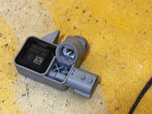 SENSOR CZUJNIK UDERZENIOWY UDERZENIA RENAULT ZOE I Z.E. CAPTUR I PRZEDLIFT