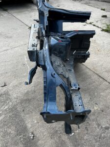 ĆWIARTKA PODŁUŻNICA SŁUPEK PRAWY PRZÓD FORD ESCAPE MK4 USA 2020