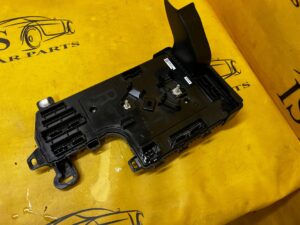 STEROWNIK MODUŁ NISKONAPIĘCIOWY NADWOZIA PRAWY TESLA MODEL 3 PRZEDLIFT 2WD