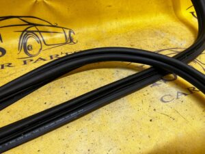 USZCZELKA KLAPY BAGAŻNIKA PORSCHE CAYENNE II 7P5 LIFT 92A