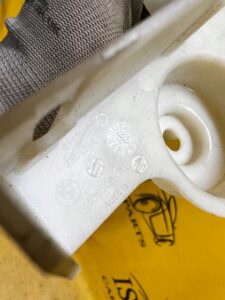 WSPORNIK UCHWYT MOCOWANIE PLASTIK BMW 5 G30