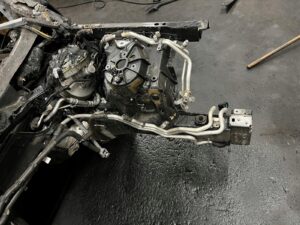 LEWY PRZÓD ĆWIARTKA PODŁUŻNICA FARTUCH PRÓG RANGE ROVER VELAR L560
