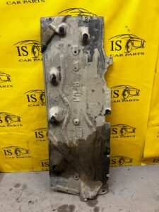 OSŁONA PŁYTA PODŁOGA PODWOZIA PRAWA BMW 1 F40