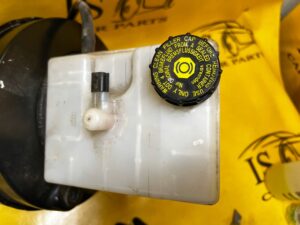 SERWO HAMULCOWE ZBIORNICZEK RENAULT MASTER III