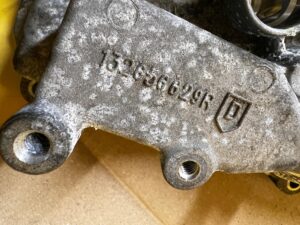 POKRYWA ZAWORÓW RENAULT 0.9 TCE